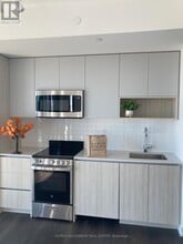 Building Photo - 801 The Queensway