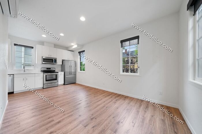 Primary Photo - Modern Townhome Apartment in the heart of ...