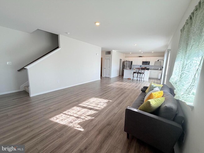 Building Photo - 1239 Pimpernell Path