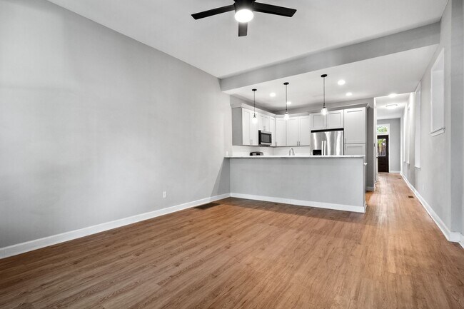 Building Photo - 4 bedroom 3.5 bath Home for Rent! | AMAZIN...