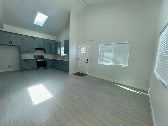 Building Photo - Beautiful Newly Built 2bed/2bath ADU