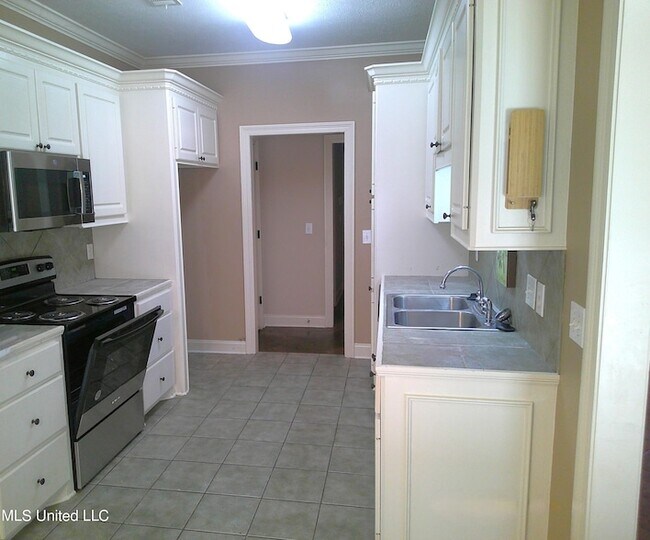 Foto del edificio - 141 Creekside Dr