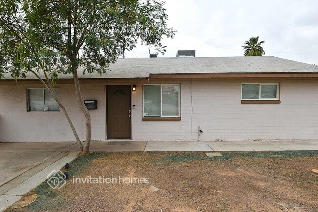 Building Photo - 4126 N Mitchell St