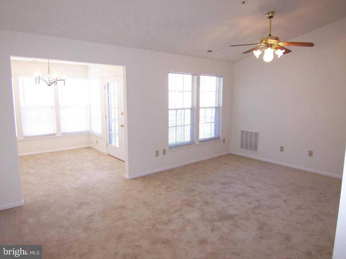 1303 Cedar Crest Ct S Unit J, Edgewood, MD 21040 Condo for Rent in Edgewood, MD