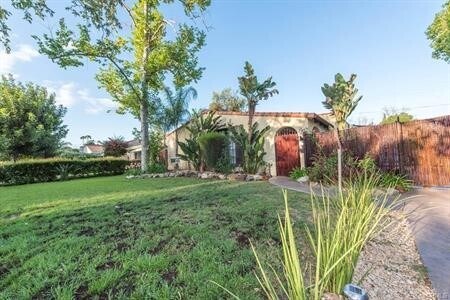 Foto del edificio - 5714 Cantaloupe Ave