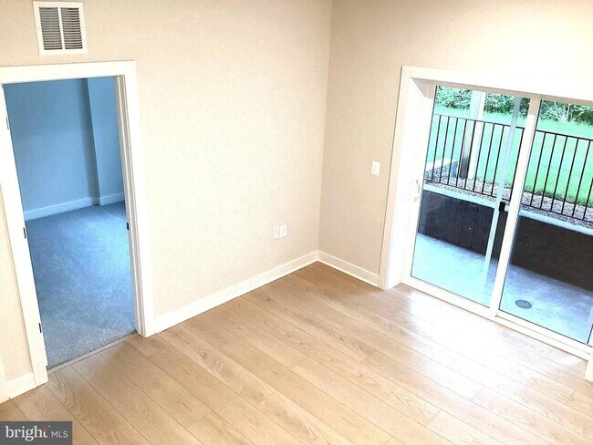 Foto del edificio - 10590 Red Oak St