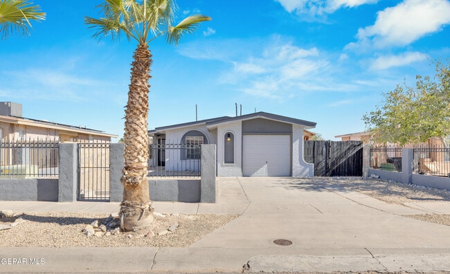 Building Photo - 536 Achim Dr