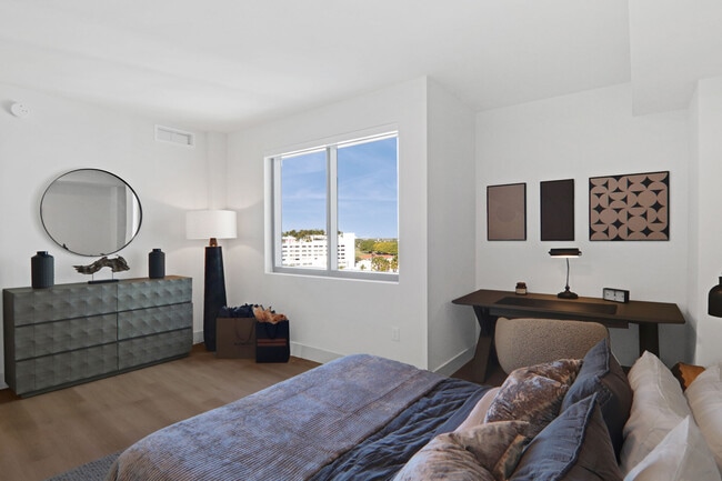 Building Photo - Bread Building