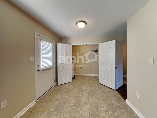 Building Photo - 79 Wolf Creek Lane