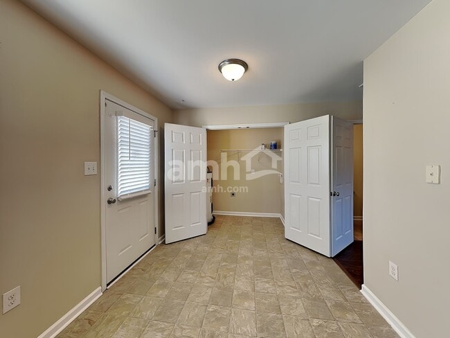 Foto del edificio - 79 Wolf Creek Ln