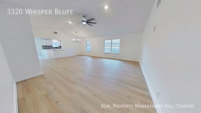 Foto del edificio - 3320 Whisper Bluff