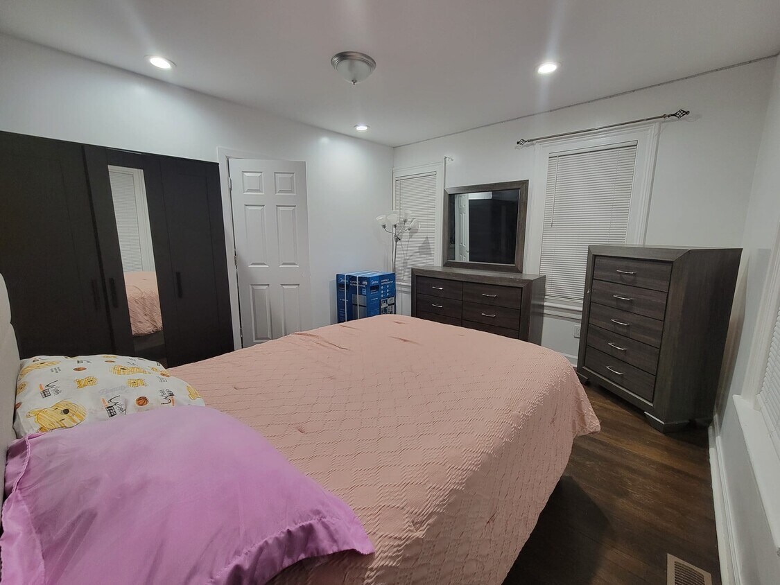 Foto principal - 276 Seaview Ave