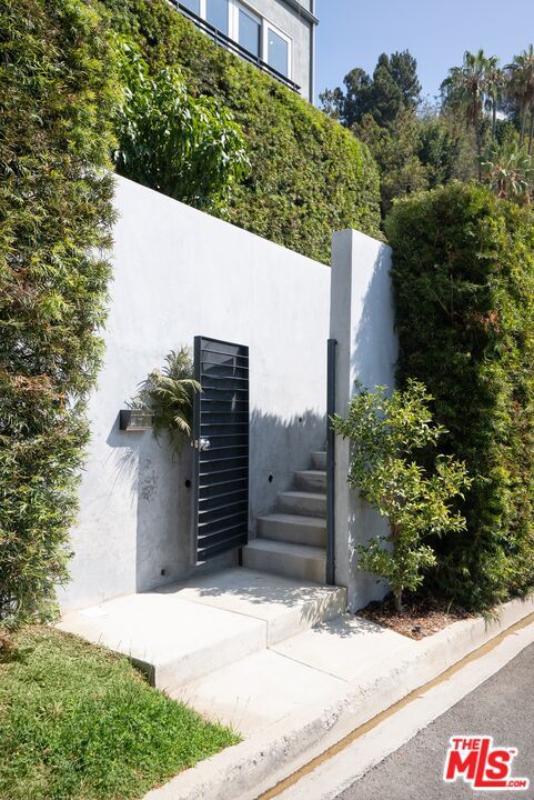 Foto del edificio - 1404 Devlin Dr