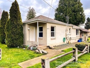 Building Photo - 48177 Lauren Dr