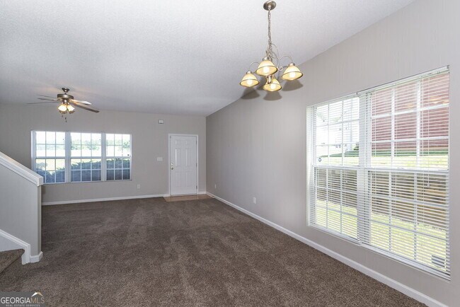 Foto del edificio - 4511 Heritage Pkwy