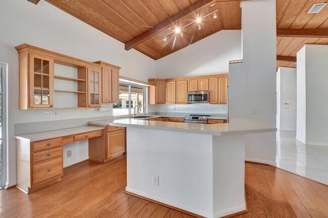 Foto del edificio - 11106 Whispering Pines Ln