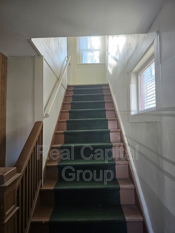 Foto del edificio - 335 Pine St