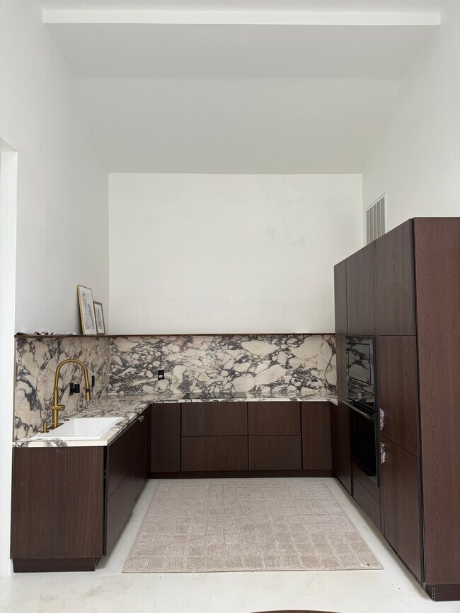 Foto del edificio - 40 Dogwood Ln