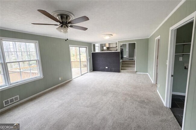 Foto del edificio - 4093 Hideaway Dr