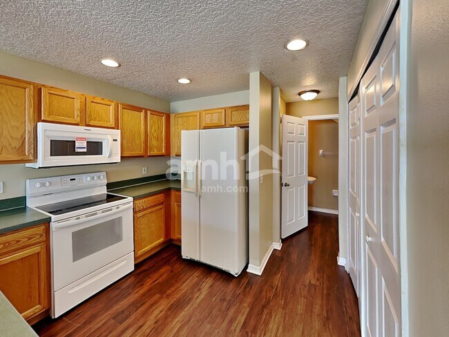 Foto del edificio - 1734 Sherbourne St