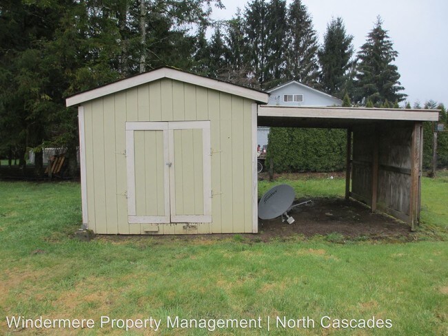 Foto del edificio - 39477 Cape Horn Rd