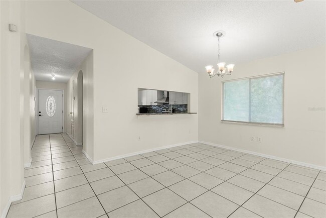 Building Photo - 10439 Isleworth Ave