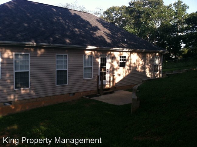 Building Photo - 3 br, 2 bath House - 184 Ridge Crest