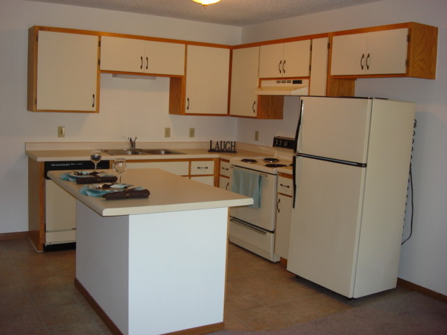 2BR/1BA - Middle - Green Gable Apartments