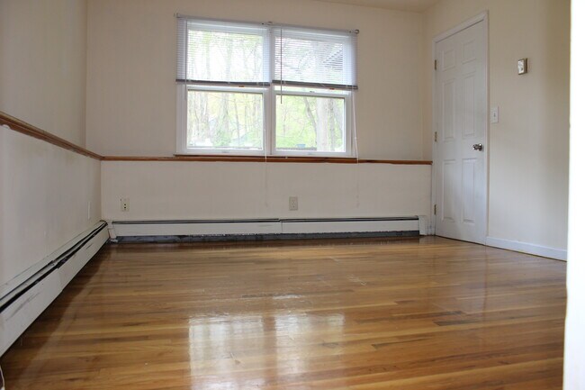 First floor bedroom - 45 Deacon Smith Hill Rd
