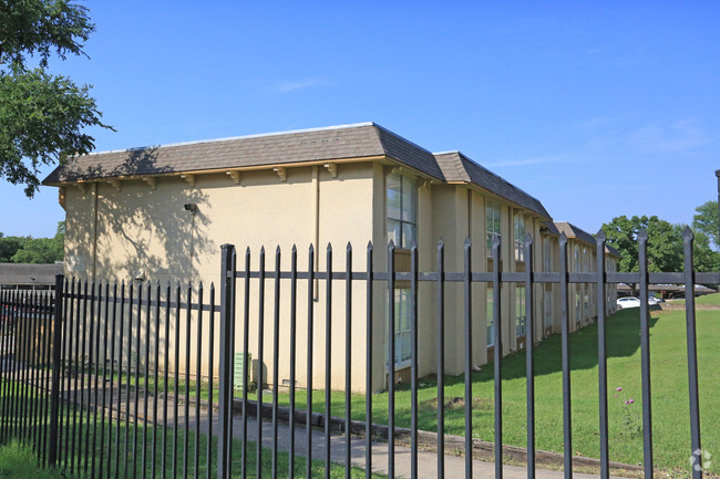 Apartments On White Rock Lake