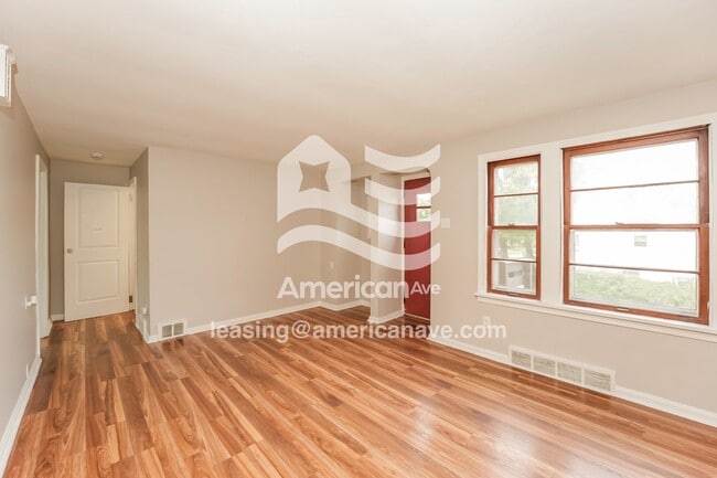 Building Photo - 3802 Vernon Ave NW
