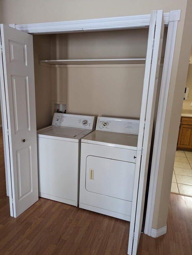 Photo du bâtiment - 233 Robinson St