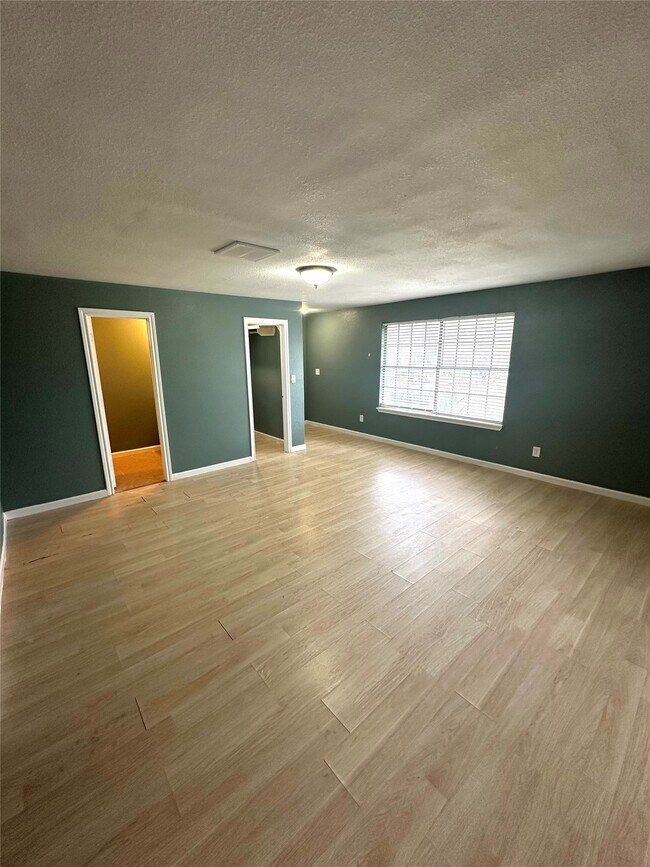 Foto del edificio - 8611 Findlay St