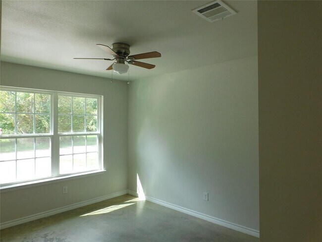 Building Photo - 1318 Green St