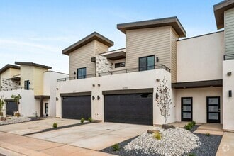 Building Photo - 602 Elmbrook Dr