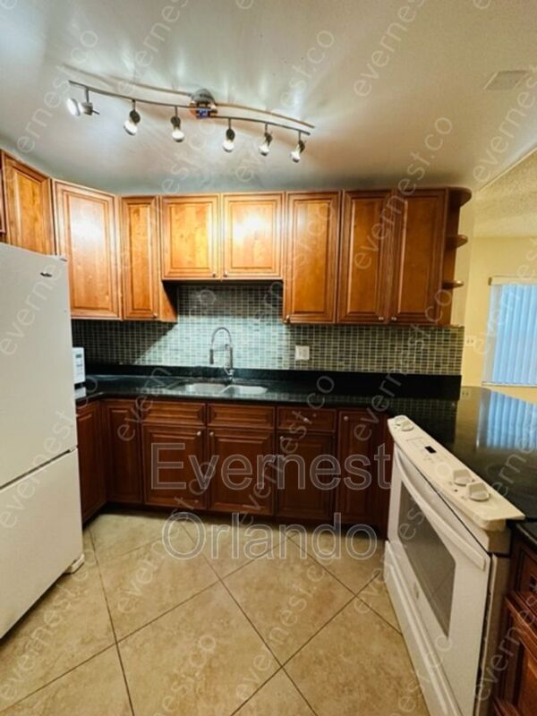 1000 S Semoran Blvd Unit Apt 209, Winter Park, FL 32792 Condo for