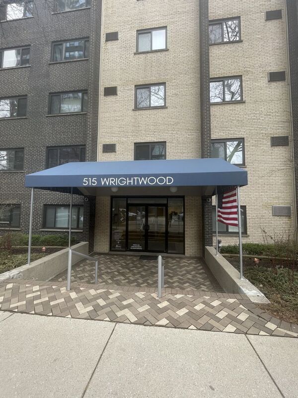Foto principal - 515 W Wrightwood Ave