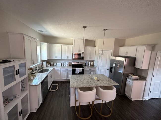 Foto del edificio - 544 Abode Ave