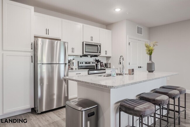 Building Photo - 5001 Willowgate Lp