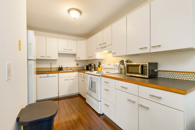 Foto del edificio - 15704 Ash Way