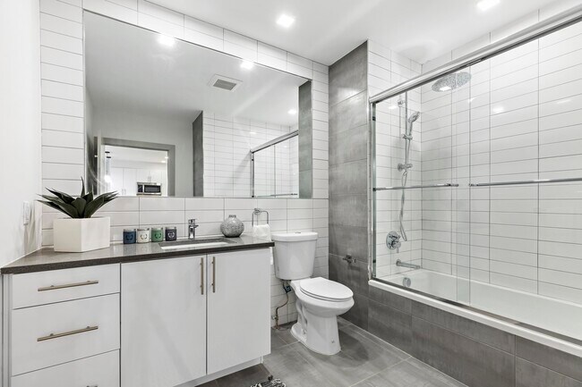 Foto del edificio - 8133 Bergenline Ave