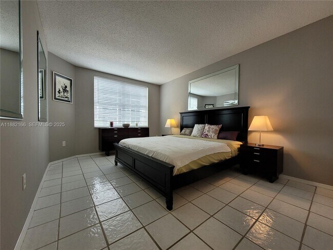 Foto del edificio - 1985 S Ocean Dr