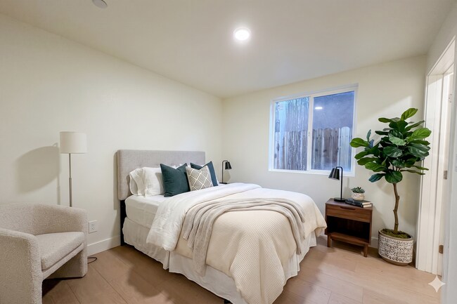 Foto del edificio - 2118 E 92nd St