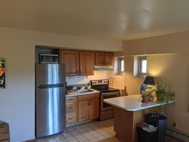 Building Photo - 4950 N Marine Dr