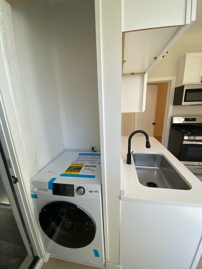 Foto del edificio - 1322 W Ohio St