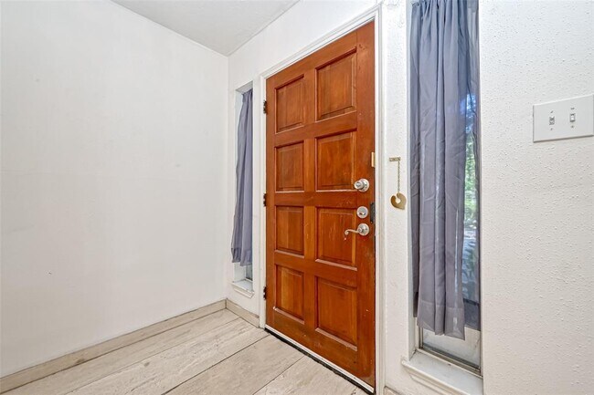 Foto del edificio - 10725 Boardwalk St