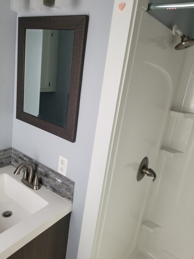Foto del edificio - 2 BR/1 Bath home