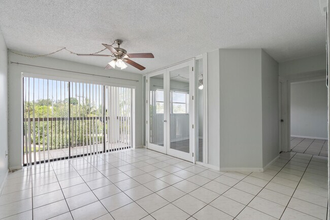 Foto del edificio - 701 NW 19th St