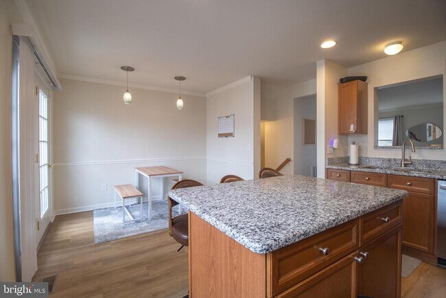 Foto del edificio - 113 Aero St