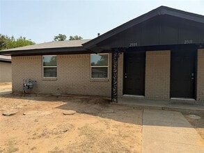 Building Photo - 2507 Normont Cir